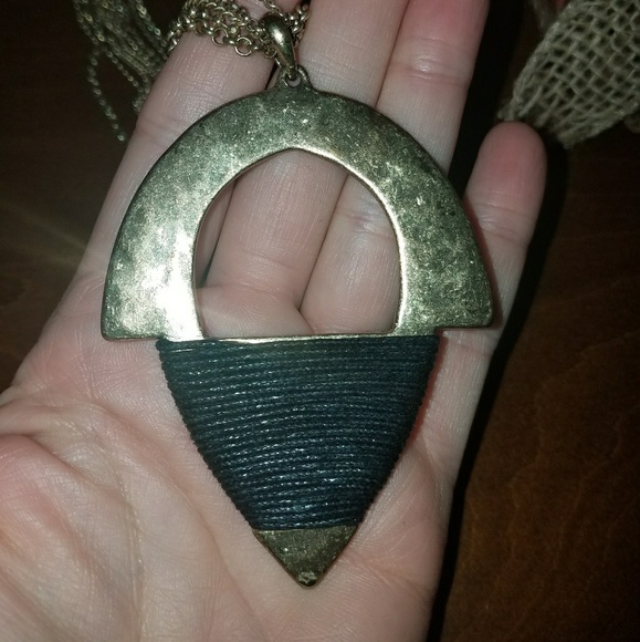 Lucky Brand Antique Gold long necklace - Picture 2 of 3